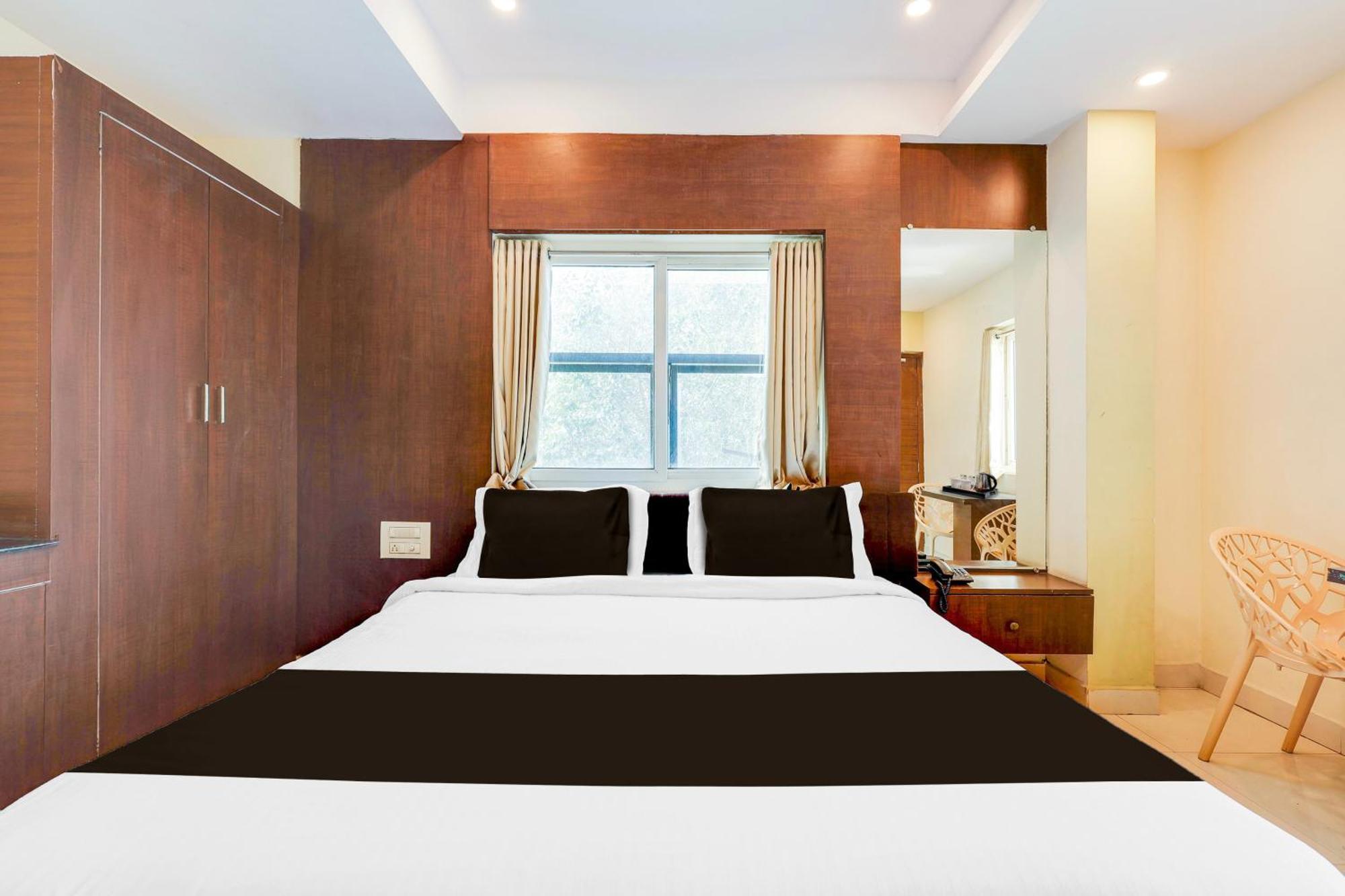 Super Townhouse Dwarka Nagar Near Ramatalkies 호텔 비사카파트남 외부 사진