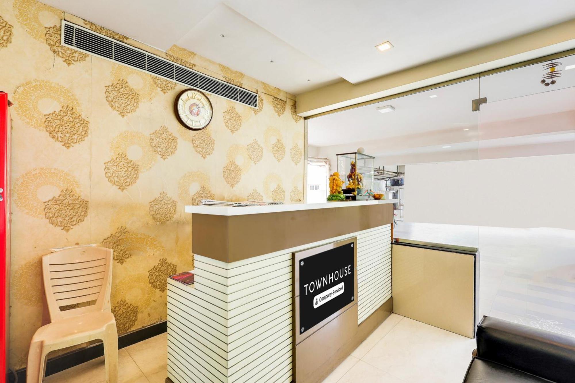 Super Townhouse Dwarka Nagar Near Ramatalkies 호텔 비사카파트남 외부 사진
